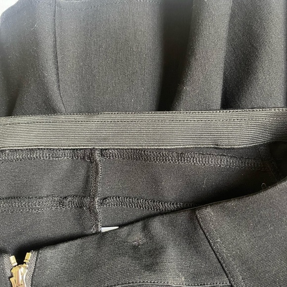 Ann Taylor Black Flouncy Banded Skirt, Size 8 - Picture 7 of 9